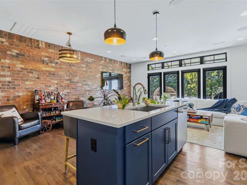 416 33rd Street, Charlotte, NC 28205.  MLS# CAR4427456, YatesRealty ID 46332. 