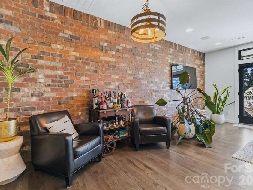 416 33rd Street, Charlotte, NC 28205.  MLS# CAR4427456, YatesRealty ID 46332. 