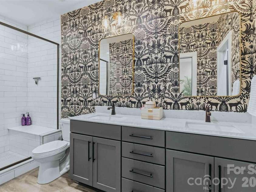 416 33rd Street, Charlotte, NC 28205.  MLS# CAR4427456, YatesRealty ID 46332. 