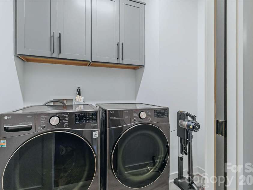 416 33rd Street, Charlotte, NC 28205.  MLS# CAR4427456, YatesRealty ID 46332. Laundry Closet in 3rd Floor Hall