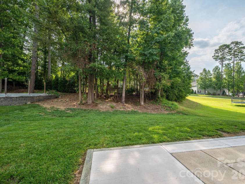 101 Clauser Road, Mount Holly, NC 28120.  MLS# CAR4417376, YatesRealty ID 46334. 