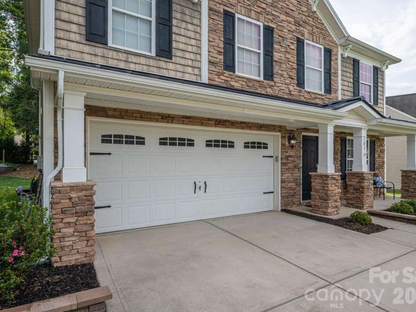 101 Clauser Road, Mount Holly, NC 28120.  MLS# CAR4417376, YatesRealty ID 46334. 