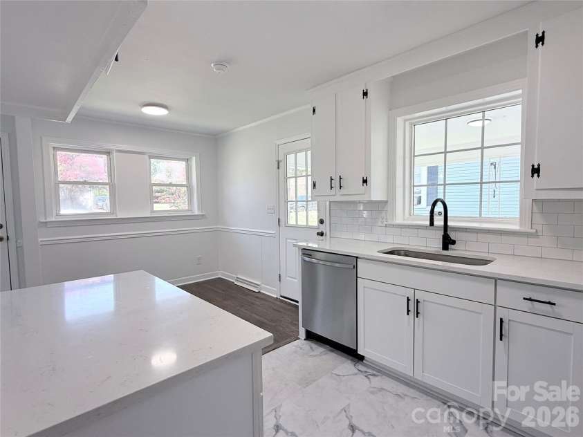 1507 Horah Street, Salisbury, NC 28144.  MLS# CAR4416899, YatesRealty ID 46335. Kitchen