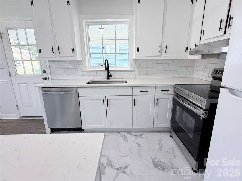 1507 Horah Street, Salisbury, NC 28144.  MLS# CAR4416899, YatesRealty ID 46335. Kitchen