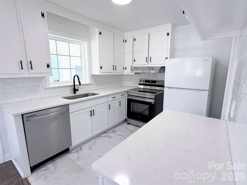 1507 Horah Street, Salisbury, NC 28144.  MLS# CAR4416899, YatesRealty ID 46335. Kitchen