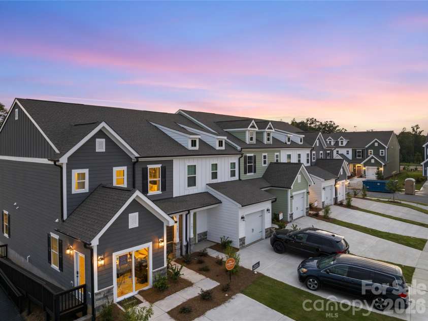 703 Bellmouth Road, Clover, SC 29710.  MLS# CAR4417379, YatesRealty ID 46336. 