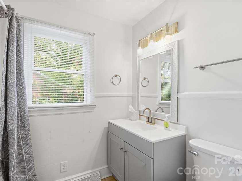 1506 Coker Avenue, Charlotte, NC 28208.  MLS# CAR4415832, YatesRealty ID 46337. 