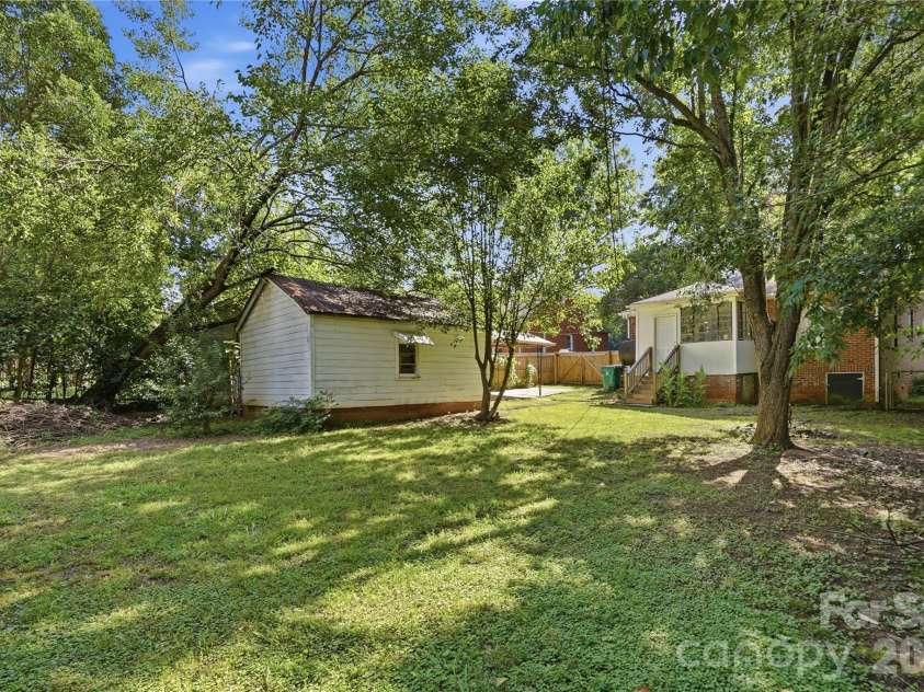 1506 Coker Avenue, Charlotte, NC 28208.  MLS# CAR4415832, YatesRealty ID 46337. 