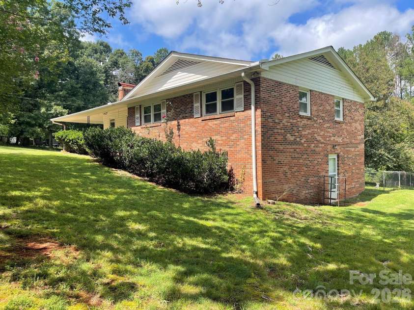 187 River Hills Drive, Forest City, NC 28043.  MLS# CAR4417386, YatesRealty ID 46338. 