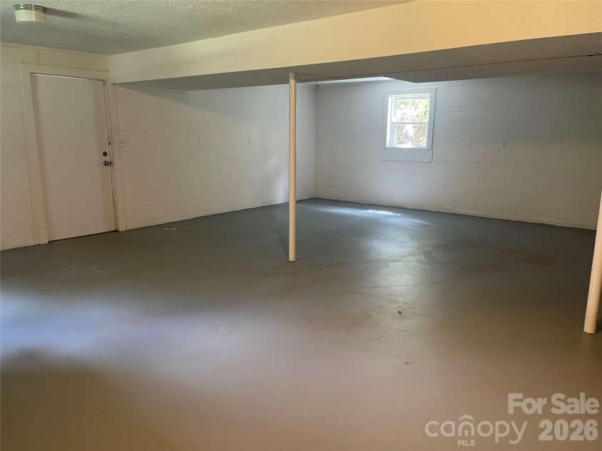 187 River Hills Drive, Forest City, NC 28043.  MLS# CAR4417386, YatesRealty ID 46338. 
