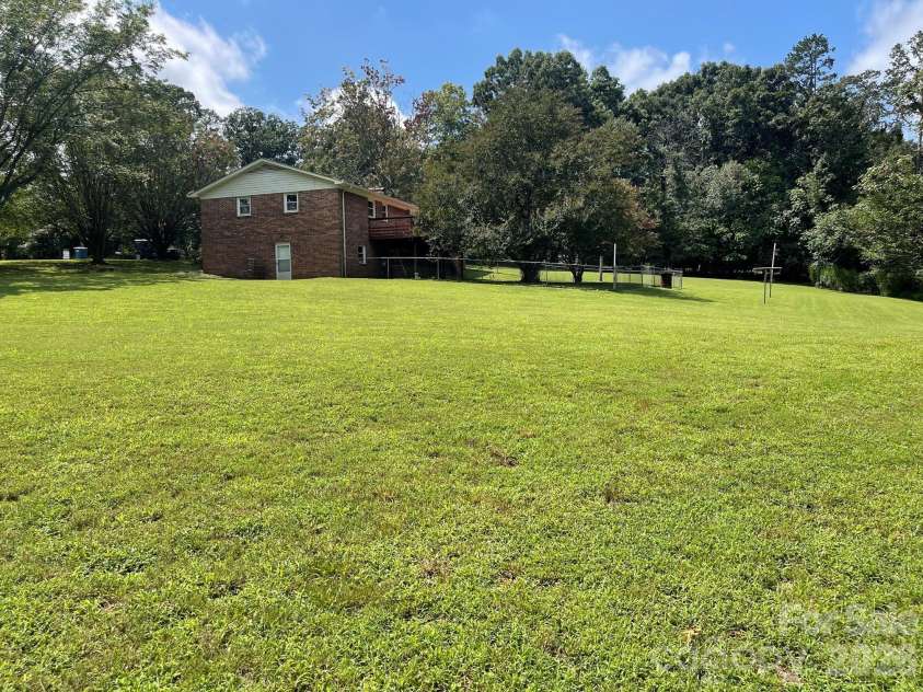 187 River Hills Drive, Forest City, NC 28043.  MLS# CAR4417386, YatesRealty ID 46338. 