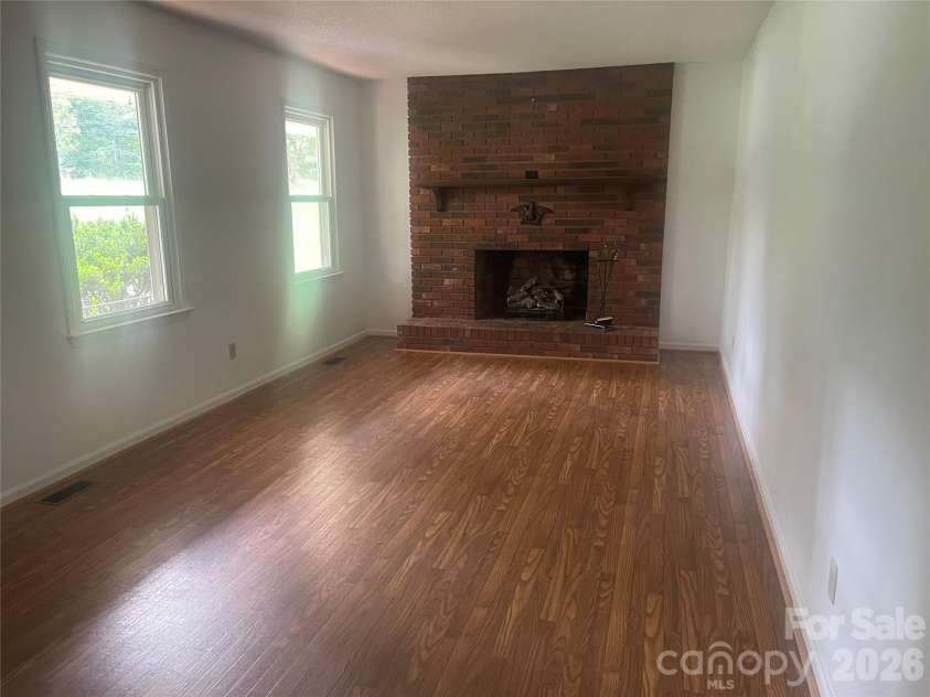 187 River Hills Drive, Forest City, NC 28043.  MLS# CAR4417386, YatesRealty ID 46338. 