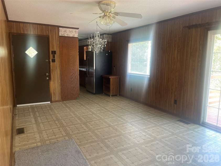 187 River Hills Drive, Forest City, NC 28043.  MLS# CAR4417386, YatesRealty ID 46338. 