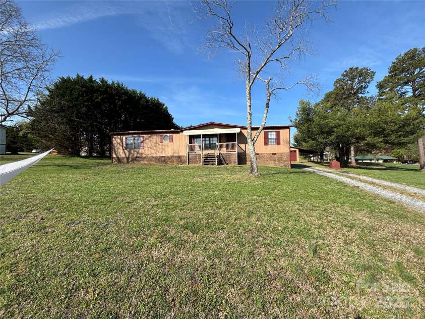 236 Bowmans Cutover Road, Taylorsville, NC 28681.  MLS# CAR4241896, YatesRealty ID 4634. 