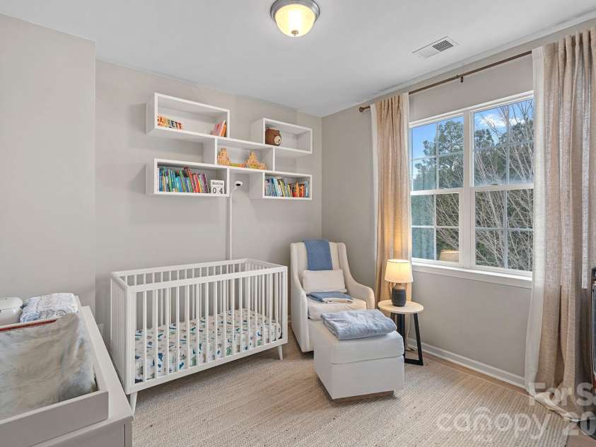 5710 Kirkwynd Commons Drive, Charlotte, NC 28278.  MLS# CAR4343226, YatesRealty ID 4634. 