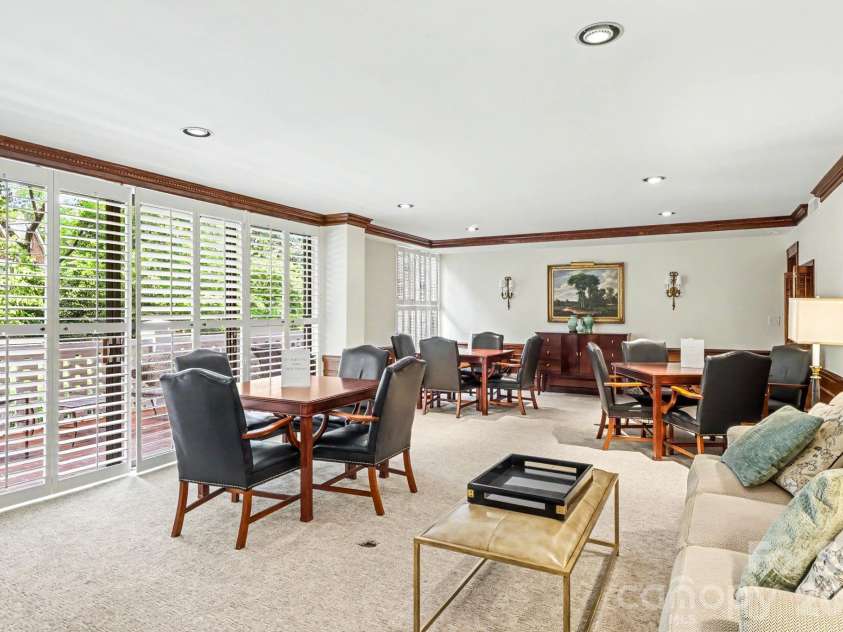 2222 Selwyn Avenue, Charlotte, NC 28207.  MLS# CAR4417184, YatesRealty ID 46340. 