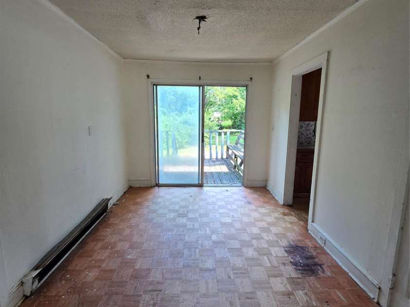 230 Presnell Street, Asheboro, NC 27203.  MLS# CAR4417146, YatesRealty ID 46346. 