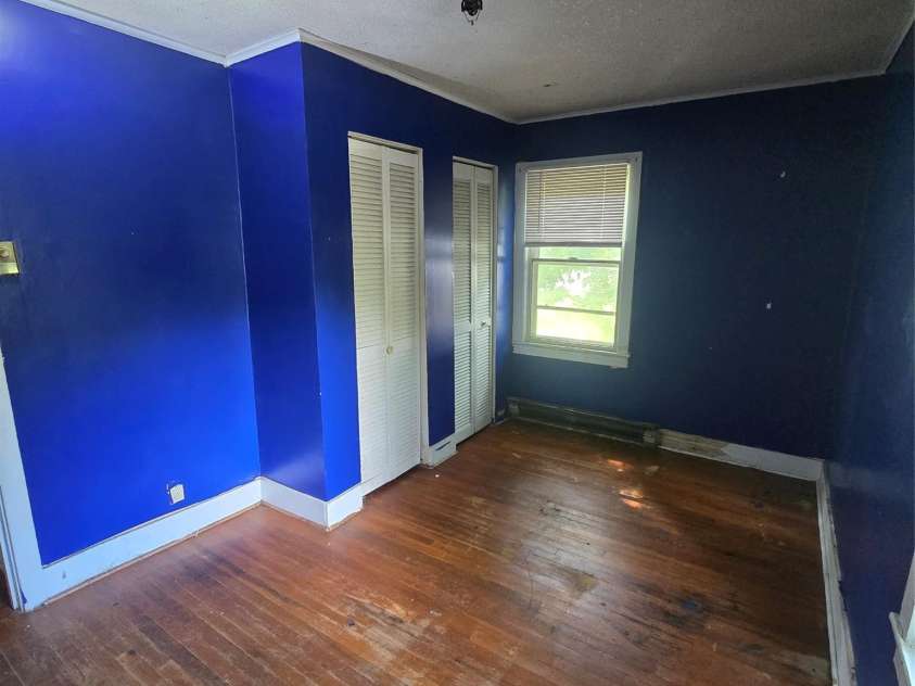 230 Presnell Street, Asheboro, NC 27203.  MLS# CAR4417146, YatesRealty ID 46346. 