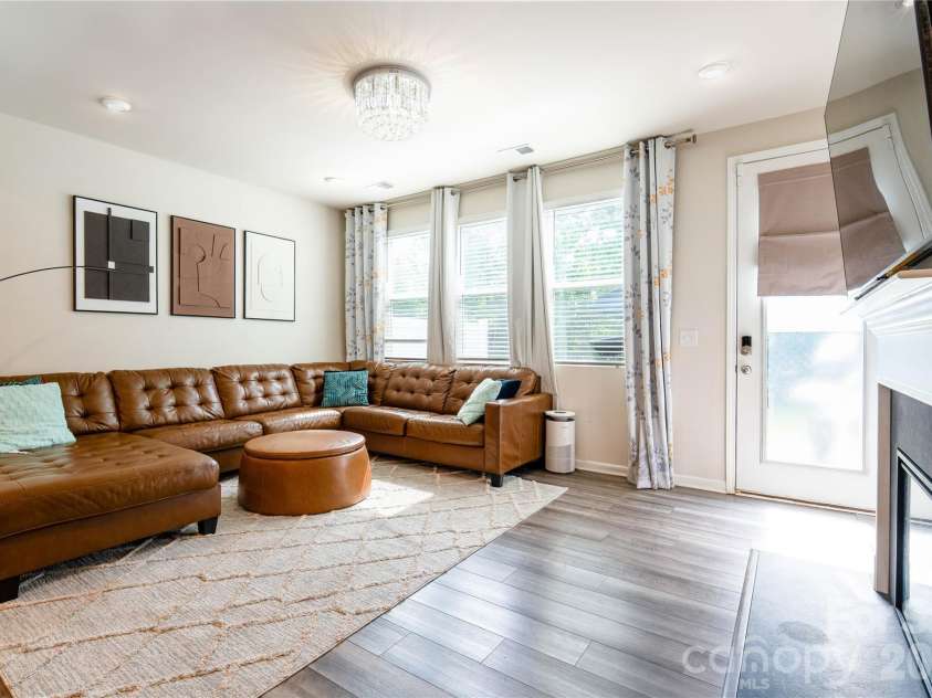 12035 Gambrell Drive, Charlotte, NC 28278.  MLS# CAR4379513, YatesRealty ID 46347. 