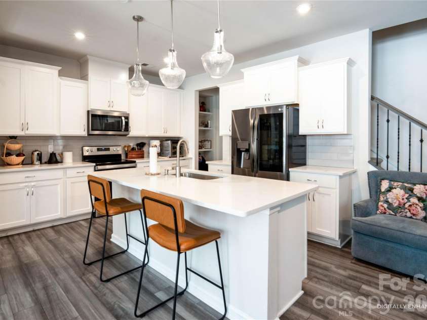 12035 Gambrell Drive, Charlotte, NC 28278.  MLS# CAR4379513, YatesRealty ID 46347. 