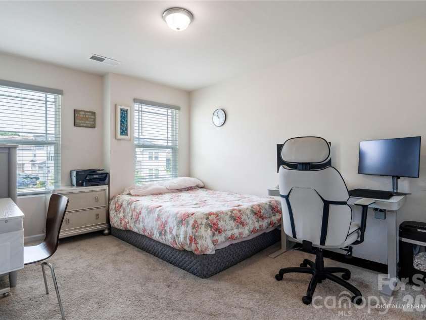 12035 Gambrell Drive, Charlotte, NC 28278.  MLS# CAR4379513, YatesRealty ID 46347. Secondary bed