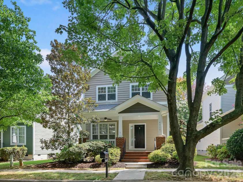 8515 Lindholm Drive, Huntersville, NC 28078.  MLS# CAR4417315, YatesRealty ID 46349. 
