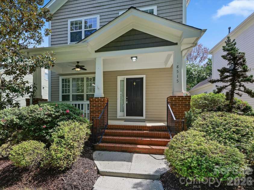 8515 Lindholm Drive, Huntersville, NC 28078.  MLS# CAR4417315, YatesRealty ID 46349. 