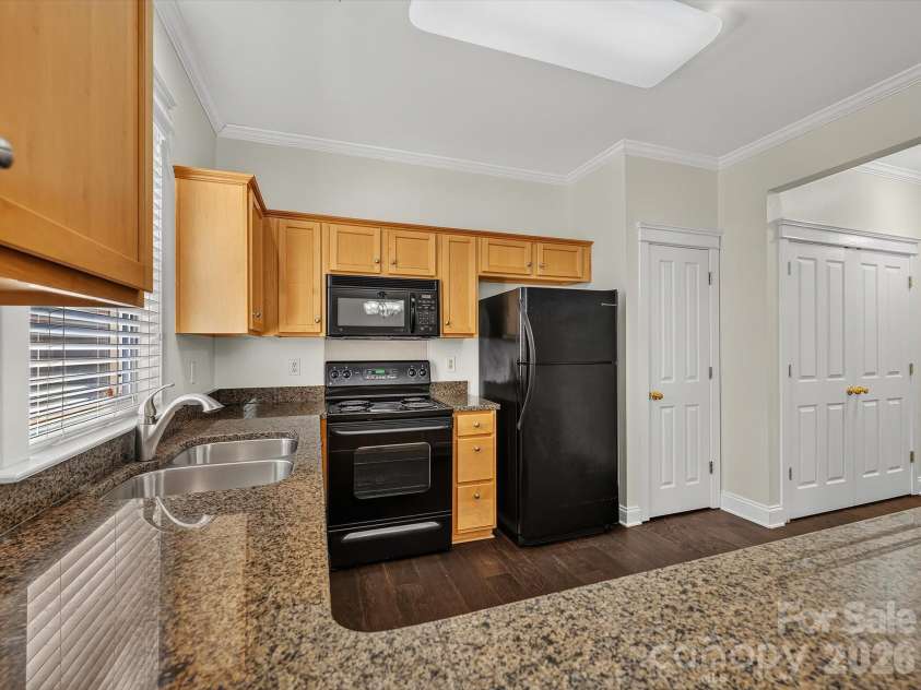 8515 Lindholm Drive, Huntersville, NC 28078.  MLS# CAR4417315, YatesRealty ID 46349. 