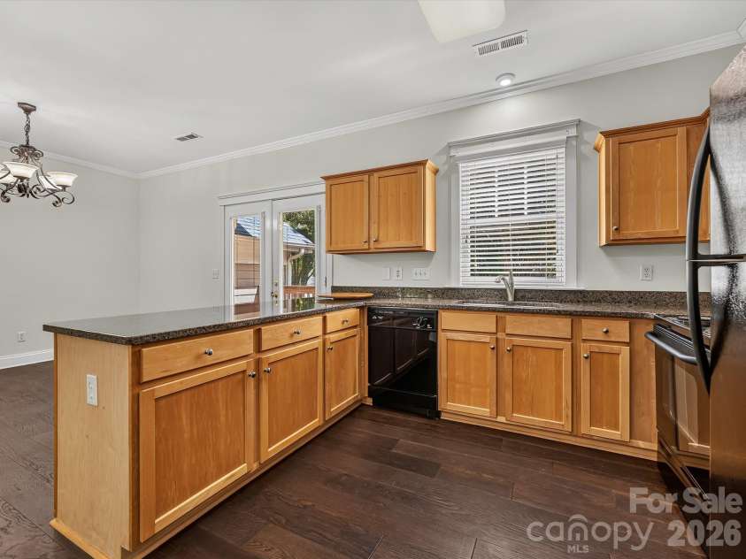 8515 Lindholm Drive, Huntersville, NC 28078.  MLS# CAR4417315, YatesRealty ID 46349. 