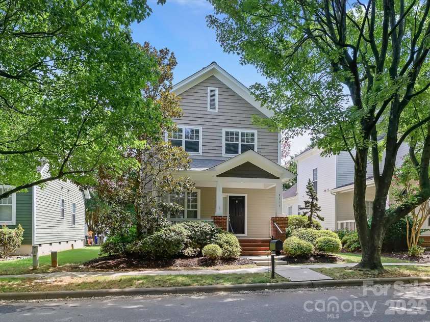 8515 Lindholm Drive, Huntersville, NC 28078.  MLS# CAR4417315, YatesRealty ID 46349. 