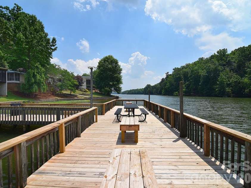 200 Badin View Road, New London, NC 28127.  MLS# CAR4351742, YatesRealty ID 4635. 
