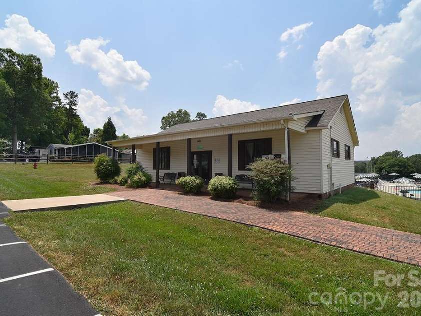 200 Badin View Road, New London, NC 28127.  MLS# CAR4351742, YatesRealty ID 4635. 