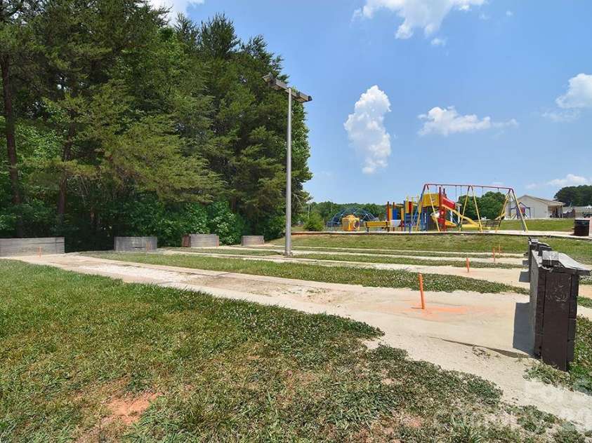 200 Badin View Road, New London, NC 28127.  MLS# CAR4351742, YatesRealty ID 4635. 