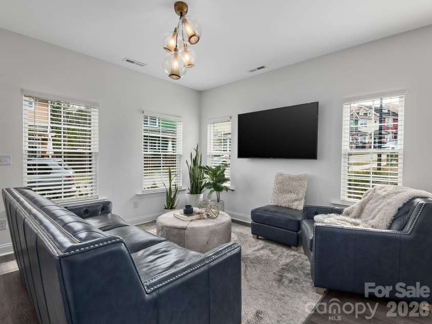 26 Walnut Springs Drive, Asheville, NC 28804.  MLS# CAR4344812, YatesRealty ID 4635. Light-Filled Living 