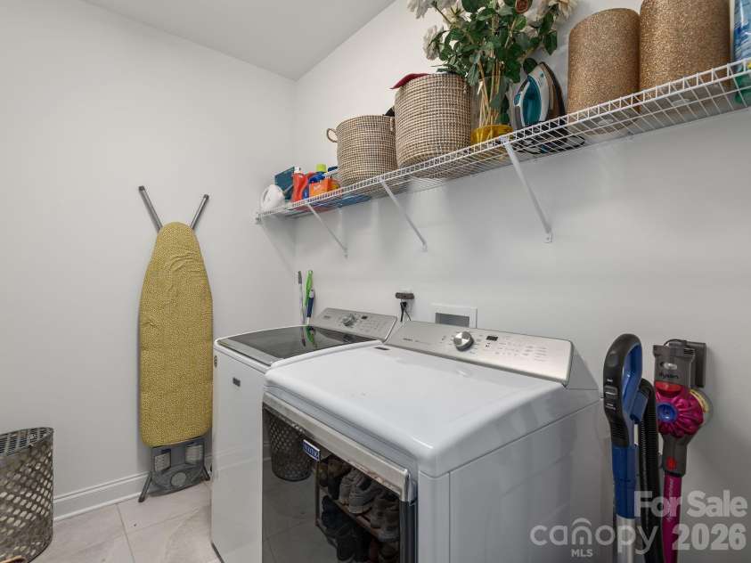 26 Walnut Springs Drive, Asheville, NC 28804.  MLS# CAR4344812, YatesRealty ID 4635. Spacious Main Level Laundry 