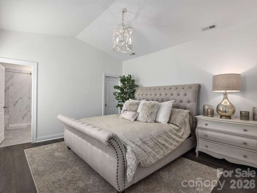 26 Walnut Springs Drive, Asheville, NC 28804.  MLS# CAR4344812, YatesRealty ID 4635. Tranquil Primary on Main 