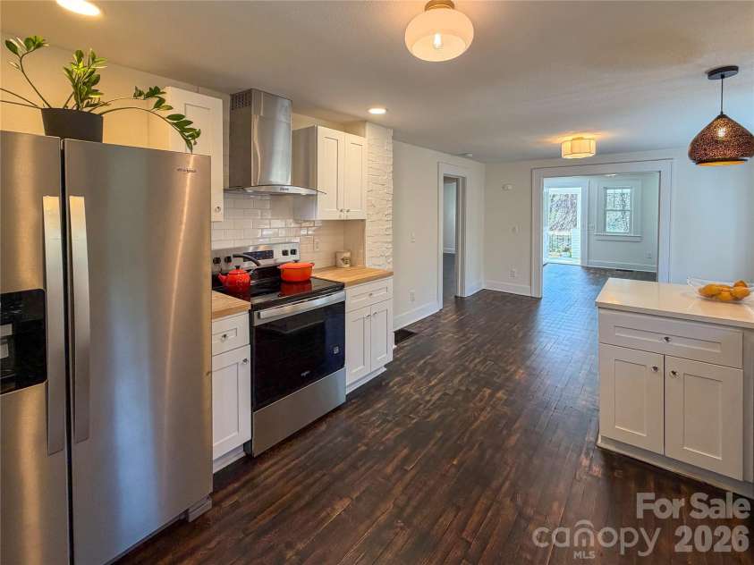 50 Hidden Hill Road, Tryon, NC 28782.  MLS# CAR4417381, YatesRealty ID 46352. 