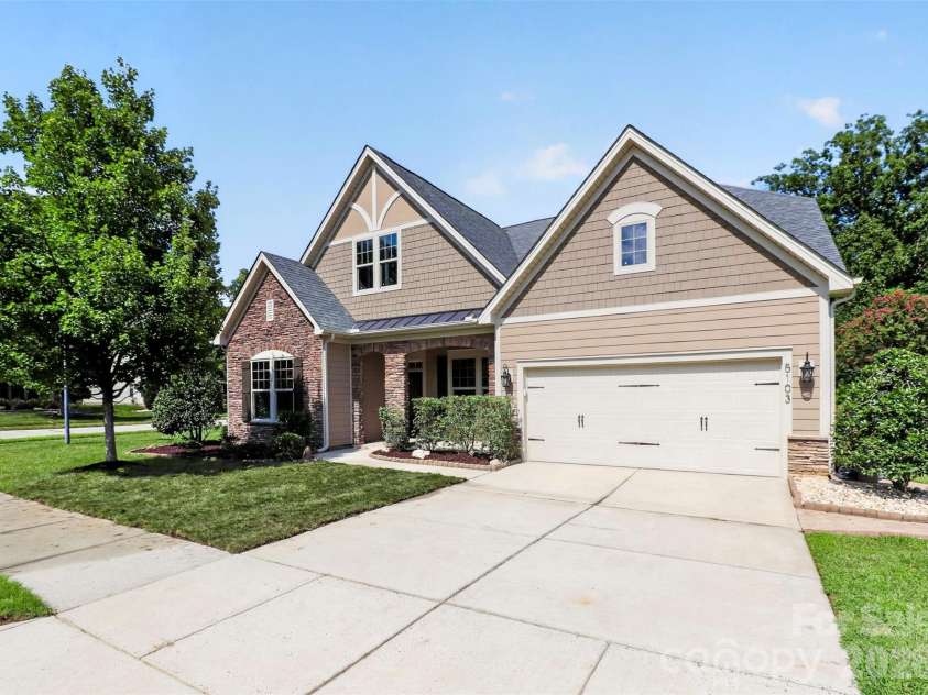 5103 Forest Knoll Court, Indian Trail, NC 28079.  MLS# CAR4414057, YatesRealty ID 46353. 
