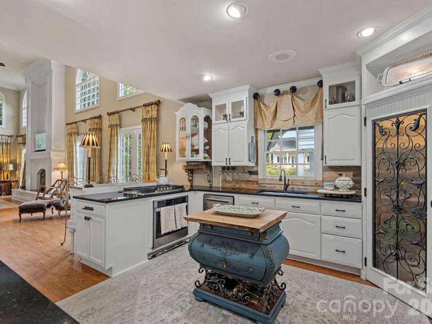 127 Celeste Estates Road, Statesville, NC 28677.  MLS# CAR4416532, YatesRealty ID 46354. 