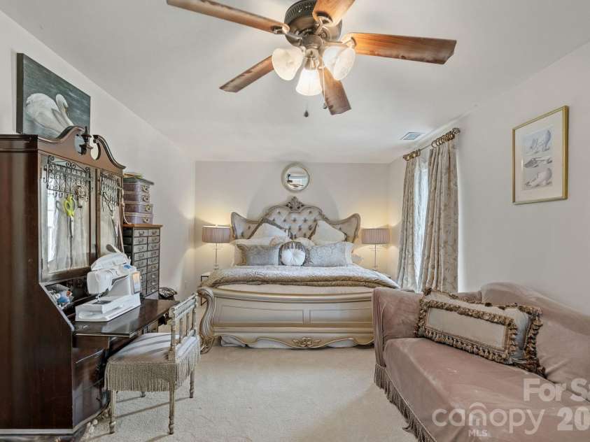 127 Celeste Estates Road, Statesville, NC 28677.  MLS# CAR4416532, YatesRealty ID 46354. 