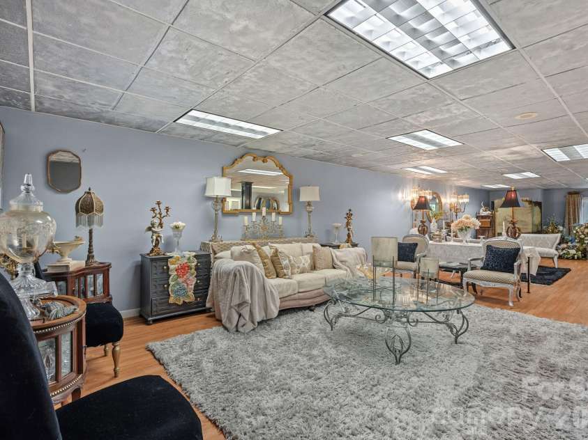 127 Celeste Estates Road, Statesville, NC 28677.  MLS# CAR4416532, YatesRealty ID 46354. 