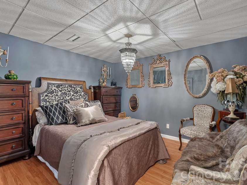 127 Celeste Estates Road, Statesville, NC 28677.  MLS# CAR4416532, YatesRealty ID 46354. 