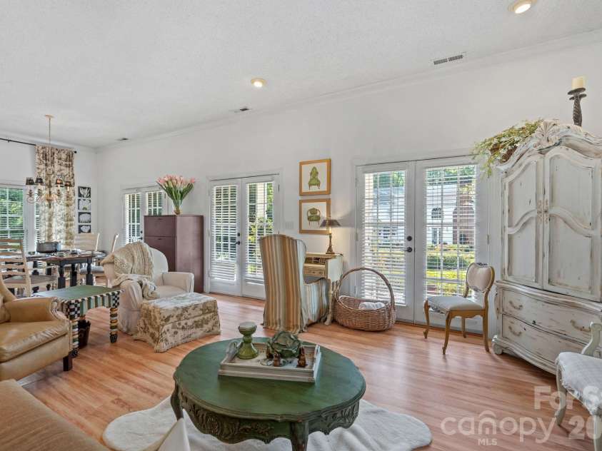 127 Celeste Estates Road, Statesville, NC 28677.  MLS# CAR4416532, YatesRealty ID 46354. 