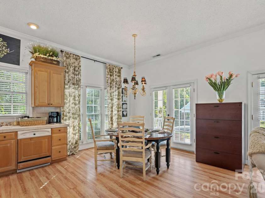127 Celeste Estates Road, Statesville, NC 28677.  MLS# CAR4416532, YatesRealty ID 46354. 