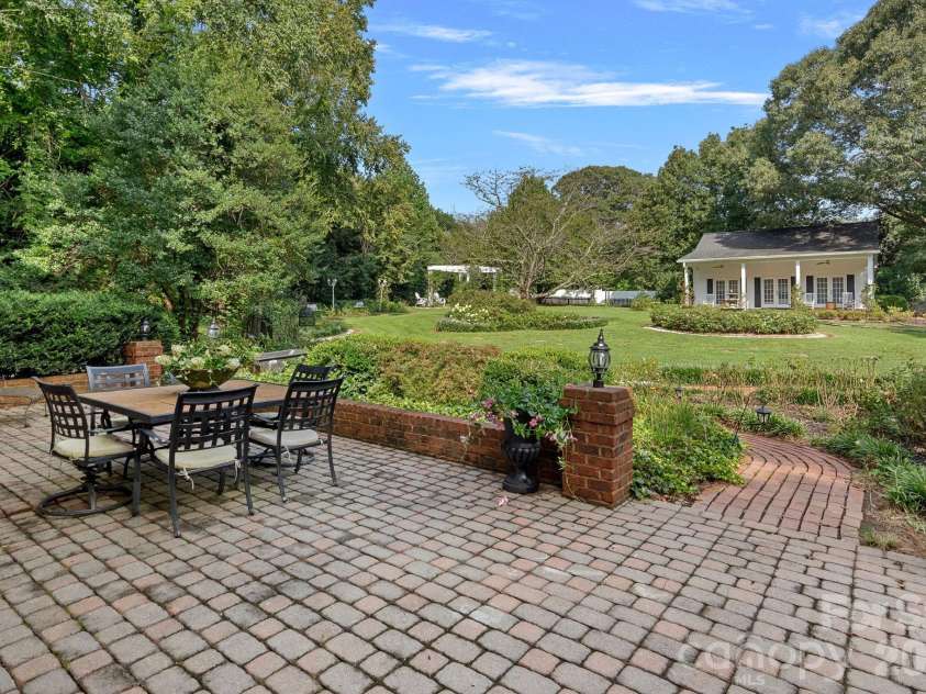 127 Celeste Estates Road, Statesville, NC 28677.  MLS# CAR4416532, YatesRealty ID 46354. 