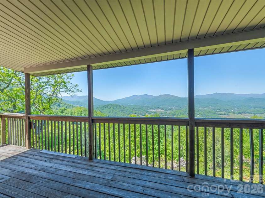 600 Brandywine Road, Waynesville, NC 28786.  MLS# CAR4384597, YatesRealty ID 46355. 