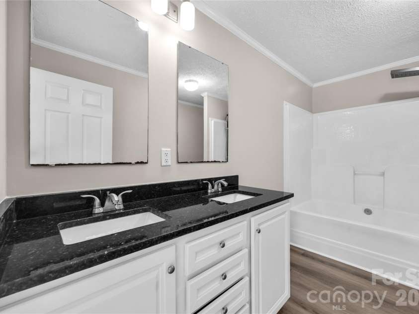 6701 Philadelphia Churc Road, Marshville, NC 28103.  MLS# CAR4415370, YatesRealty ID 46356. 