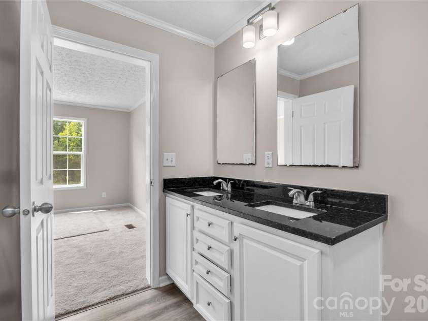 6701 Philadelphia Churc Road, Marshville, NC 28103.  MLS# CAR4415370, YatesRealty ID 46356. 