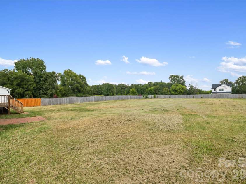 6701 Philadelphia Churc Road, Marshville, NC 28103.  MLS# CAR4415370, YatesRealty ID 46356. 