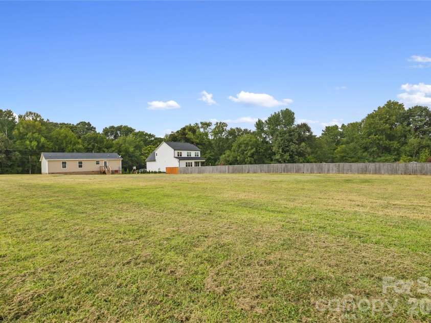 6701 Philadelphia Churc Road, Marshville, NC 28103.  MLS# CAR4415370, YatesRealty ID 46356. 